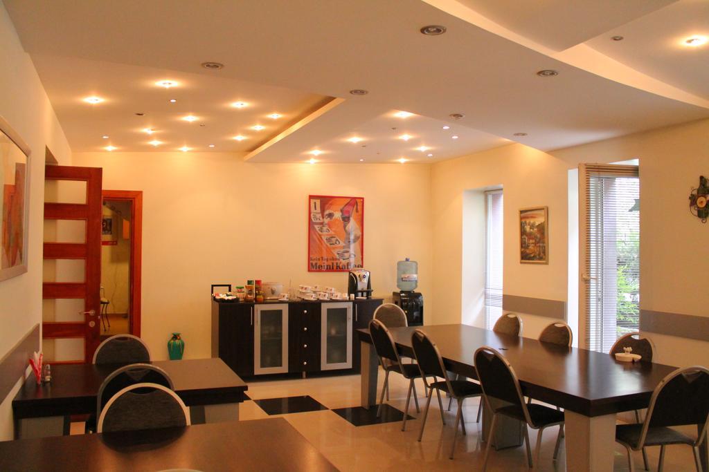 Apartment Vake Tbilisi Exteriör bild